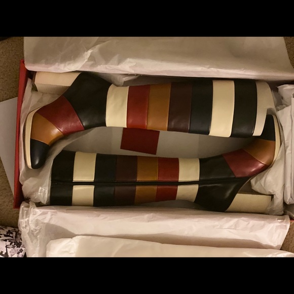 HOST PICK‼️Valentino Garavani Leather Color-Bloc Knee-Hi Boot - Picture 3 of 16